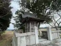 三輪神社の{uncategorized: "未分類", other: "その他", undefined: "問題あり", building: "その他建物", grave: "お墓", sacred_gate: "鳥居", guardian: "狛犬", statue: "像", buddha: "仏像", history: "歴史", nature: "自然", garden: "庭園", animal: "動物", pagoda: "塔", temizu: "手水舎", mountain_gate: "山門・神門", sanctuary: "本殿・本堂", subordinate: "末社・摂社", art: "芸術", scenery: "景色", jizo: "地蔵", ema: "絵馬", goshuin: "御朱印", omikuji: "おみくじ", items: "授与品その他", amulet: "お守り", goshuincho: "御朱印帳", eats: "食事", festival: "お祭り", votive_dance: "神楽", shichigosan: "七五三参", wedding: "結婚式", experience: "体験その他", initially: "初詣", around: "周辺", anti_infection: "感染症対策"}