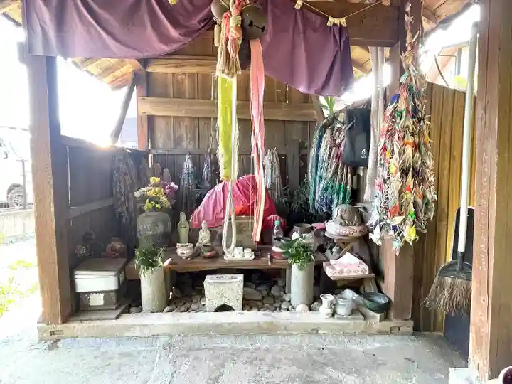 垂水の首なし地蔵(三重県)