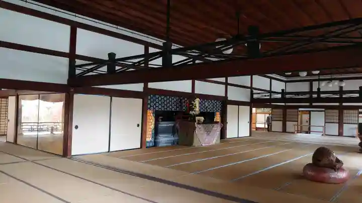 天龍寺の{uncategorized: "未分類", other: "その他", undefined: "問題あり", building: "その他建物", grave: "お墓", sacred_gate: "鳥居", guardian: "狛犬", statue: "像", buddha: "仏像", history: "歴史", nature: "自然", garden: "庭園", animal: "動物", pagoda: "塔", temizu: "手水舎", mountain_gate: "山門・神門", sanctuary: "本殿・本堂", subordinate: "末社・摂社", art: "芸術", scenery: "景色", jizo: "地蔵", ema: "絵馬", goshuin: "御朱印", omikuji: "おみくじ", items: "授与品その他", amulet: "お守り", goshuincho: "御朱印帳", eats: "食事", festival: "お祭り", votive_dance: "神楽", shichigosan: "七五三参", wedding: "結婚式", experience: "体験その他", initially: "初詣", around: "周辺", anti_infection: "感染症対策"}