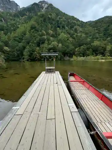 穂高神社奥宮の本殿