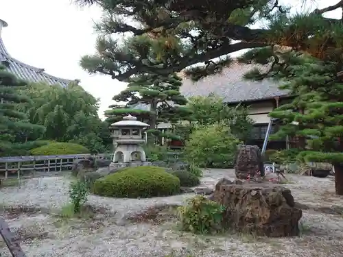 無量壽寺の庭園