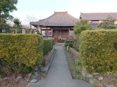 宝長寺の本殿・本堂