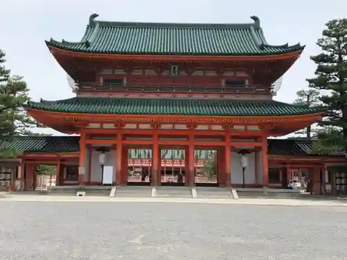 平安神宮の山門・神門