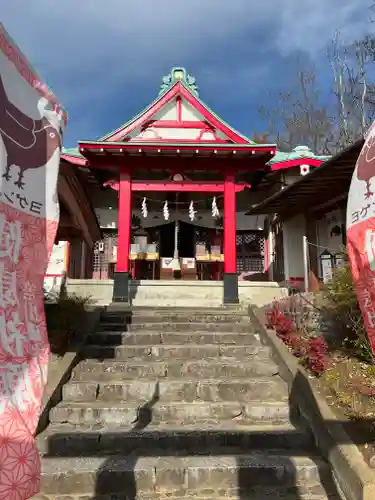 差出磯大嶽山神社 仕事と健康と厄よけの神さまの本殿・本堂