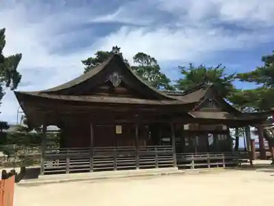白鬚神社の本殿・本堂