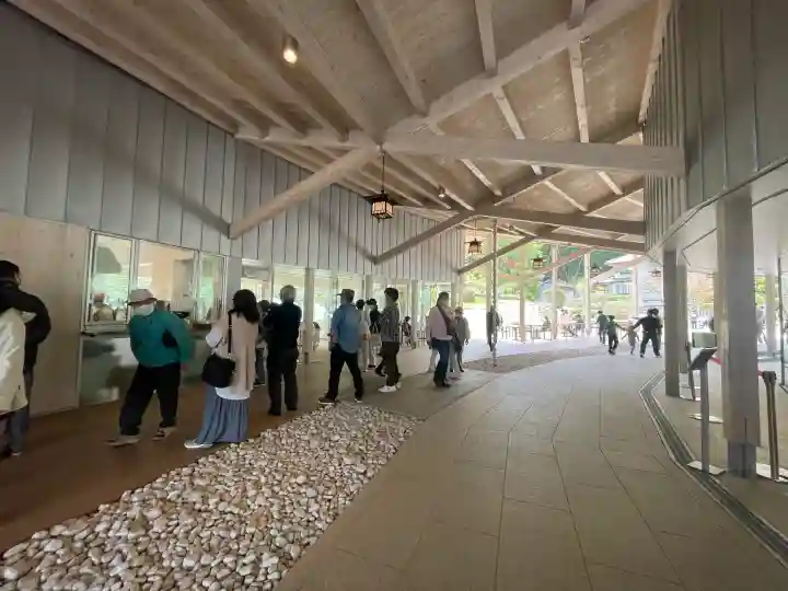 金蛇水神社の{uncategorized: "未分類", other: "その他", undefined: "問題あり", building: "その他建物", grave: "お墓", sacred_gate: "鳥居", guardian: "狛犬", statue: "像", buddha: "仏像", history: "歴史", nature: "自然", garden: "庭園", animal: "動物", pagoda: "塔", temizu: "手水舎", mountain_gate: "山門・神門", sanctuary: "本殿・本堂", subordinate: "末社・摂社", art: "芸術", scenery: "景色", jizo: "地蔵", ema: "絵馬", goshuin: "御朱印", omikuji: "おみくじ", items: "授与品その他", amulet: "お守り", goshuincho: "御朱印帳", eats: "食事", festival: "お祭り", votive_dance: "神楽", shichigosan: "七五三参", wedding: "結婚式", experience: "体験その他", initially: "初詣", around: "周辺", anti_infection: "感染症対策"}