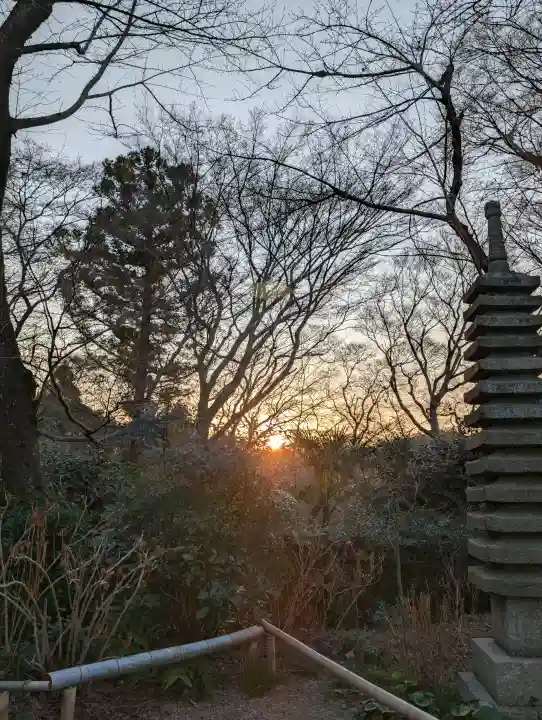 石清水八幡宮の{uncategorized: "未分類", other: "その他", undefined: "問題あり", building: "その他建物", grave: "お墓", sacred_gate: "鳥居", guardian: "狛犬", statue: "像", buddha: "仏像", history: "歴史", nature: "自然", garden: "庭園", animal: "動物", pagoda: "塔", temizu: "手水舎", mountain_gate: "山門・神門", sanctuary: "本殿・本堂", subordinate: "末社・摂社", art: "芸術", scenery: "景色", jizo: "地蔵", ema: "絵馬", goshuin: "御朱印", omikuji: "おみくじ", items: "授与品その他", amulet: "お守り", goshuincho: "御朱印帳", eats: "食事", festival: "お祭り", votive_dance: "神楽", shichigosan: "七五三参", wedding: "結婚式", experience: "体験その他", initially: "初詣", around: "周辺", anti_infection: "感染症対策"}