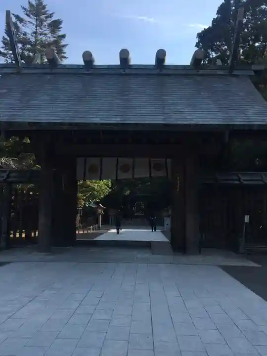 宮崎神宮の山門・神門