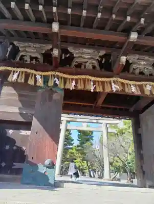 御香宮神社の{uncategorized: "未分類", other: "その他", undefined: "問題あり", building: "その他建物", grave: "お墓", sacred_gate: "鳥居", guardian: "狛犬", statue: "像", buddha: "仏像", history: "歴史", nature: "自然", garden: "庭園", animal: "動物", pagoda: "塔", temizu: "手水舎", mountain_gate: "山門・神門", sanctuary: "本殿・本堂", subordinate: "末社・摂社", art: "芸術", scenery: "景色", jizo: "地蔵", ema: "絵馬", goshuin: "御朱印", omikuji: "おみくじ", items: "授与品その他", amulet: "お守り", goshuincho: "御朱印帳", eats: "食事", festival: "お祭り", votive_dance: "神楽", shichigosan: "七五三参", wedding: "結婚式", experience: "体験その他", initially: "初詣", around: "周辺", anti_infection: "感染症対策"}