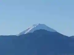 差出磯大嶽山神社 仕事と健康と厄よけの神さまの景色