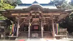 金華山黄金山神社の本殿