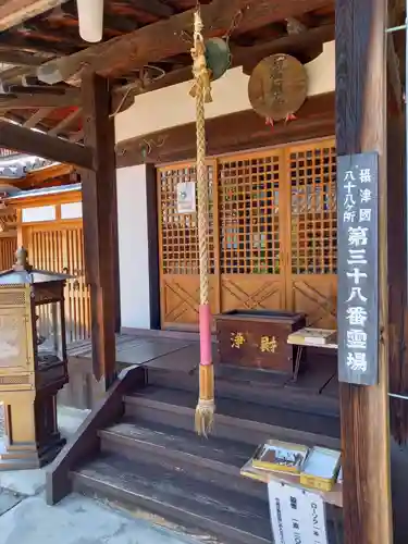 長宝寺の本殿・本堂