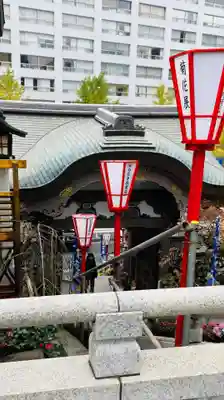 湯島天満宮の山門・神門