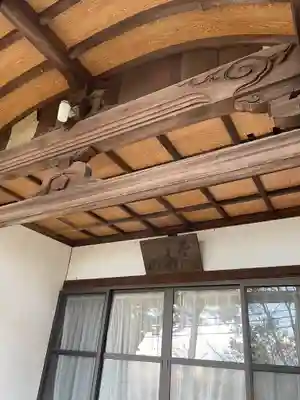 荷松院幸大寺の本殿・本堂