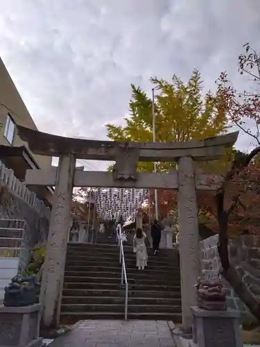 紅葉八幡宮の鳥居