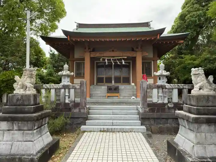 今井愛鷹神社の{uncategorized: "未分類", other: "その他", undefined: "問題あり", building: "その他建物", grave: "お墓", sacred_gate: "鳥居", guardian: "狛犬", statue: "像", buddha: "仏像", history: "歴史", nature: "自然", garden: "庭園", animal: "動物", pagoda: "塔", temizu: "手水舎", mountain_gate: "山門・神門", sanctuary: "本殿・本堂", subordinate: "末社・摂社", art: "芸術", scenery: "景色", jizo: "地蔵", ema: "絵馬", goshuin: "御朱印", omikuji: "おみくじ", items: "授与品その他", amulet: "お守り", goshuincho: "御朱印帳", eats: "食事", festival: "お祭り", votive_dance: "神楽", shichigosan: "七五三参", wedding: "結婚式", experience: "体験その他", initially: "初詣", around: "周辺", anti_infection: "感染症対策"}