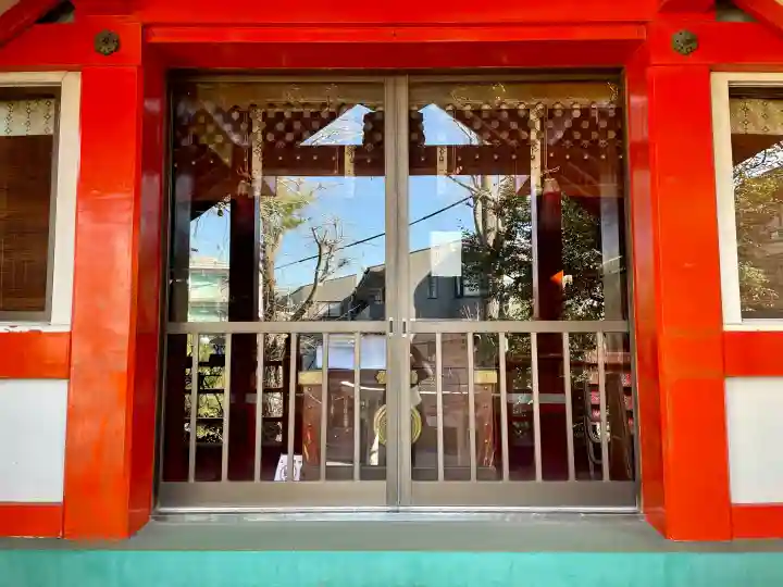 於玉稲荷神社の{uncategorized: "未分類", other: "その他", undefined: "問題あり", building: "その他建物", grave: "お墓", sacred_gate: "鳥居", guardian: "狛犬", statue: "像", buddha: "仏像", history: "歴史", nature: "自然", garden: "庭園", animal: "動物", pagoda: "塔", temizu: "手水舎", mountain_gate: "山門・神門", sanctuary: "本殿・本堂", subordinate: "末社・摂社", art: "芸術", scenery: "景色", jizo: "地蔵", ema: "絵馬", goshuin: "御朱印", omikuji: "おみくじ", items: "授与品その他", amulet: "お守り", goshuincho: "御朱印帳", eats: "食事", festival: "お祭り", votive_dance: "神楽", shichigosan: "七五三参", wedding: "結婚式", experience: "体験その他", initially: "初詣", around: "周辺", anti_infection: "感染症対策"}