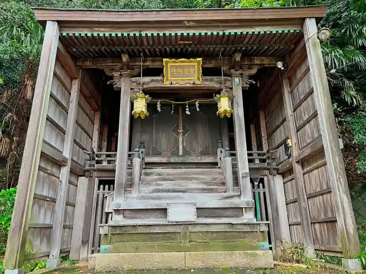 金崎宮の末社・摂社