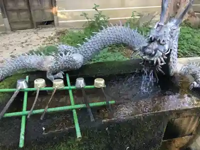 六甲八幡神社の手水舎