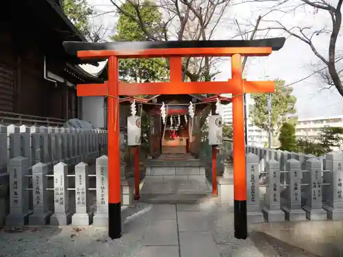 星川杉山神社の鳥居