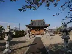 諏訪神社の本殿