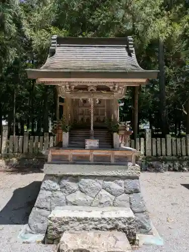 立岩神社の{uncategorized: "未分類", other: "その他", undefined: "問題あり", building: "その他建物", grave: "お墓", sacred_gate: "鳥居", guardian: "狛犬", statue: "像", buddha: "仏像", history: "歴史", nature: "自然", garden: "庭園", animal: "動物", pagoda: "塔", temizu: "手水舎", mountain_gate: "山門・神門", sanctuary: "本殿・本堂", subordinate: "末社・摂社", art: "芸術", scenery: "景色", jizo: "地蔵", ema: "絵馬", goshuin: "御朱印", omikuji: "おみくじ", items: "授与品その他", amulet: "お守り", goshuincho: "御朱印帳", eats: "食事", festival: "お祭り", votive_dance: "神楽", shichigosan: "七五三参", wedding: "結婚式", experience: "体験その他", initially: "初詣", around: "周辺", anti_infection: "感染症対策"}