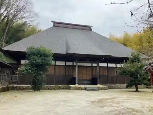 専称寺の本殿