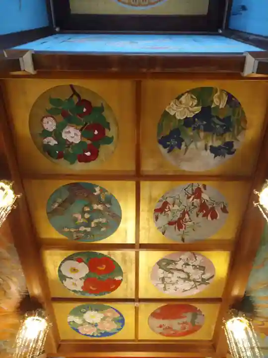 鳥居観音の芸術