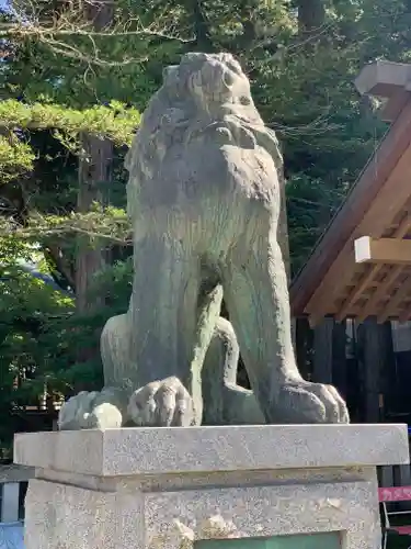 諏訪大社の狛犬