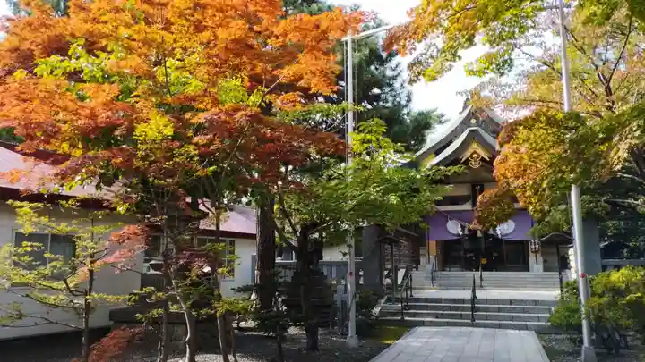 彌彦神社 (伊夜日子神社)の自然