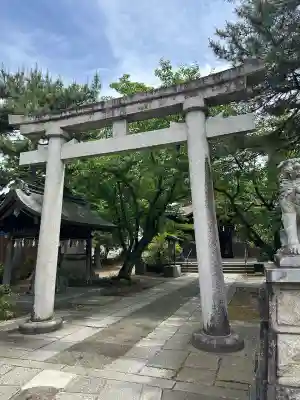 越中白山総社の{uncategorized: "未分類", other: "その他", undefined: "問題あり", building: "その他建物", grave: "お墓", sacred_gate: "鳥居", guardian: "狛犬", statue: "像", buddha: "仏像", history: "歴史", nature: "自然", garden: "庭園", animal: "動物", pagoda: "塔", temizu: "手水舎", mountain_gate: "山門・神門", sanctuary: "本殿・本堂", subordinate: "末社・摂社", art: "芸術", scenery: "景色", jizo: "地蔵", ema: "絵馬", goshuin: "御朱印", omikuji: "おみくじ", items: "授与品その他", amulet: "お守り", goshuincho: "御朱印帳", eats: "食事", festival: "お祭り", votive_dance: "神楽", shichigosan: "七五三参", wedding: "結婚式", experience: "体験その他", initially: "初詣", around: "周辺", anti_infection: "感染症対策"}