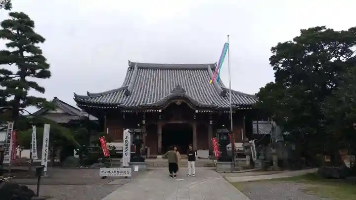 無量寺の本殿・本堂
