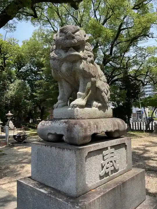 六所社(金城町)の狛犬