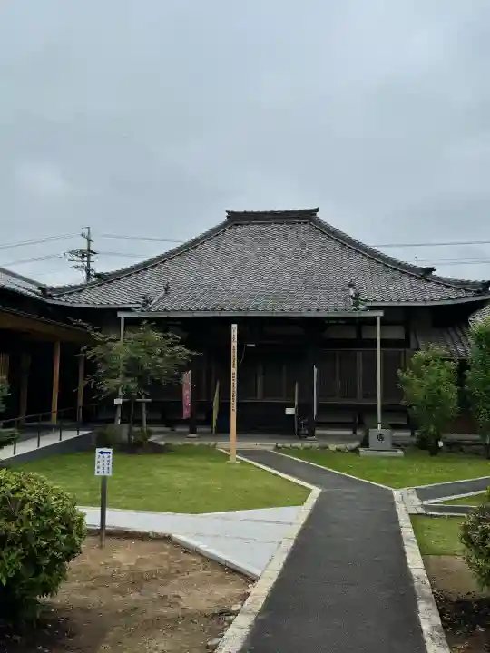 日輪寺の{uncategorized: "未分類", other: "その他", undefined: "問題あり", building: "その他建物", grave: "お墓", sacred_gate: "鳥居", guardian: "狛犬", statue: "像", buddha: "仏像", history: "歴史", nature: "自然", garden: "庭園", animal: "動物", pagoda: "塔", temizu: "手水舎", mountain_gate: "山門・神門", sanctuary: "本殿・本堂", subordinate: "末社・摂社", art: "芸術", scenery: "景色", jizo: "地蔵", ema: "絵馬", goshuin: "御朱印", omikuji: "おみくじ", items: "授与品その他", amulet: "お守り", goshuincho: "御朱印帳", eats: "食事", festival: "お祭り", votive_dance: "神楽", shichigosan: "七五三参", wedding: "結婚式", experience: "体験その他", initially: "初詣", around: "周辺", anti_infection: "感染症対策"}