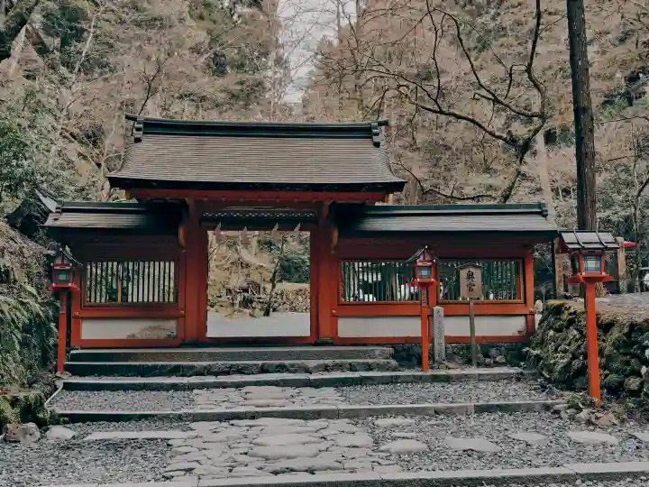貴船神社奥宮の{uncategorized: "未分類", other: "その他", undefined: "問題あり", building: "その他建物", grave: "お墓", sacred_gate: "鳥居", guardian: "狛犬", statue: "像", buddha: "仏像", history: "歴史", nature: "自然", garden: "庭園", animal: "動物", pagoda: "塔", temizu: "手水舎", mountain_gate: "山門・神門", sanctuary: "本殿・本堂", subordinate: "末社・摂社", art: "芸術", scenery: "景色", jizo: "地蔵", ema: "絵馬", goshuin: "御朱印", omikuji: "おみくじ", items: "授与品その他", amulet: "お守り", goshuincho: "御朱印帳", eats: "食事", festival: "お祭り", votive_dance: "神楽", shichigosan: "七五三参", wedding: "結婚式", experience: "体験その他", initially: "初詣", around: "周辺", anti_infection: "感染症対策"}