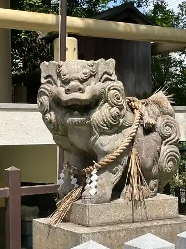 諏訪神社の狛犬