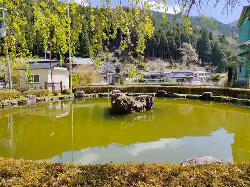 天河大辨財天社の庭園