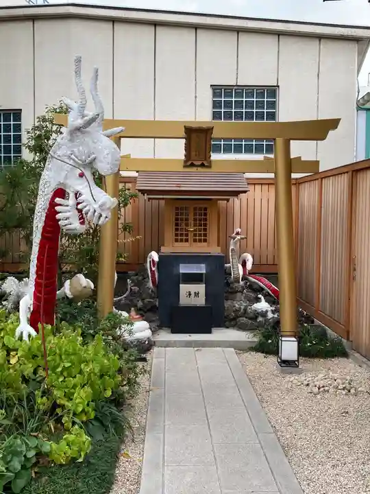 蛇窪神社の末社・摂社