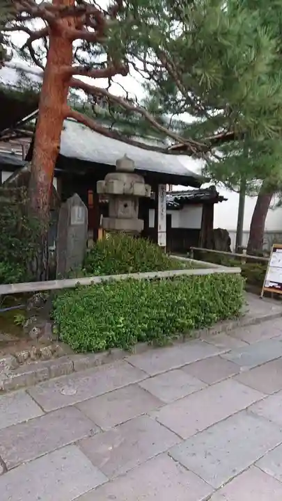 白蓮坊の山門・神門