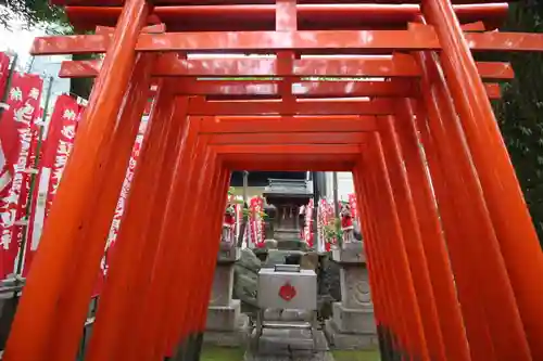 若宮八幡社の末社・摂社