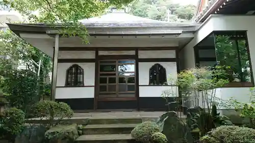 成願寺の山門