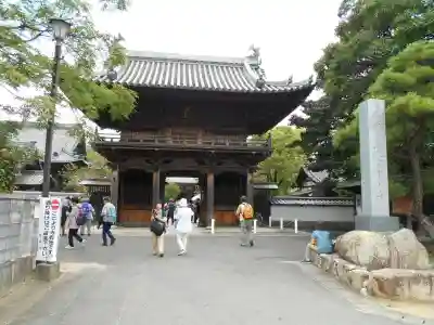 延命寺の山門・神門