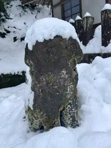 倭文神社の{uncategorized: "未分類", other: "その他", undefined: "問題あり", building: "その他建物", grave: "お墓", sacred_gate: "鳥居", guardian: "狛犬", statue: "像", buddha: "仏像", history: "歴史", nature: "自然", garden: "庭園", animal: "動物", pagoda: "塔", temizu: "手水舎", mountain_gate: "山門・神門", sanctuary: "本殿・本堂", subordinate: "末社・摂社", art: "芸術", scenery: "景色", jizo: "地蔵", ema: "絵馬", goshuin: "御朱印", omikuji: "おみくじ", items: "授与品その他", amulet: "お守り", goshuincho: "御朱印帳", eats: "食事", festival: "お祭り", votive_dance: "神楽", shichigosan: "七五三参", wedding: "結婚式", experience: "体験その他", initially: "初詣", around: "周辺", anti_infection: "感染症対策"}