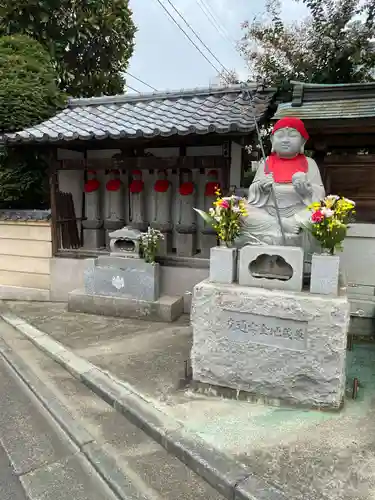 徳林寺の地蔵