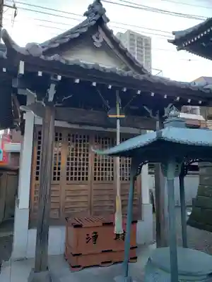 勝専寺の本殿・本堂