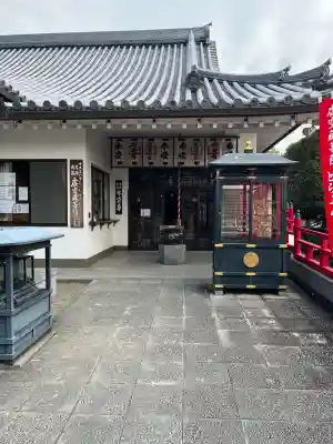 成就院の{uncategorized: "未分類", other: "その他", undefined: "問題あり", building: "その他建物", grave: "お墓", sacred_gate: "鳥居", guardian: "狛犬", statue: "像", buddha: "仏像", history: "歴史", nature: "自然", garden: "庭園", animal: "動物", pagoda: "塔", temizu: "手水舎", mountain_gate: "山門・神門", sanctuary: "本殿・本堂", subordinate: "末社・摂社", art: "芸術", scenery: "景色", jizo: "地蔵", ema: "絵馬", goshuin: "御朱印", omikuji: "おみくじ", items: "授与品その他", amulet: "お守り", goshuincho: "御朱印帳", eats: "食事", festival: "お祭り", votive_dance: "神楽", shichigosan: "七五三参", wedding: "結婚式", experience: "体験その他", initially: "初詣", around: "周辺", anti_infection: "感染症対策"}