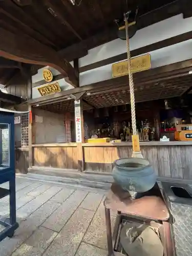 観音寺の{uncategorized: "未分類", other: "その他", undefined: "問題あり", building: "その他建物", grave: "お墓", sacred_gate: "鳥居", guardian: "狛犬", statue: "像", buddha: "仏像", history: "歴史", nature: "自然", garden: "庭園", animal: "動物", pagoda: "塔", temizu: "手水舎", mountain_gate: "山門・神門", sanctuary: "本殿・本堂", subordinate: "末社・摂社", art: "芸術", scenery: "景色", jizo: "地蔵", ema: "絵馬", goshuin: "御朱印", omikuji: "おみくじ", items: "授与品その他", amulet: "お守り", goshuincho: "御朱印帳", eats: "食事", festival: "お祭り", votive_dance: "神楽", shichigosan: "七五三参", wedding: "結婚式", experience: "体験その他", initially: "初詣", around: "周辺", anti_infection: "感染症対策"}