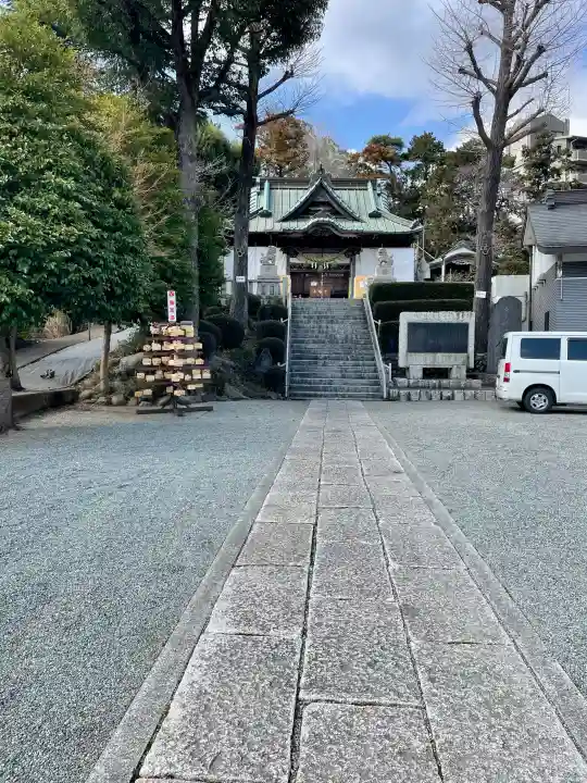 鹿島神社の{uncategorized: "未分類", other: "その他", undefined: "問題あり", building: "その他建物", grave: "お墓", sacred_gate: "鳥居", guardian: "狛犬", statue: "像", buddha: "仏像", history: "歴史", nature: "自然", garden: "庭園", animal: "動物", pagoda: "塔", temizu: "手水舎", mountain_gate: "山門・神門", sanctuary: "本殿・本堂", subordinate: "末社・摂社", art: "芸術", scenery: "景色", jizo: "地蔵", ema: "絵馬", goshuin: "御朱印", omikuji: "おみくじ", items: "授与品その他", amulet: "お守り", goshuincho: "御朱印帳", eats: "食事", festival: "お祭り", votive_dance: "神楽", shichigosan: "七五三参", wedding: "結婚式", experience: "体験その他", initially: "初詣", around: "周辺", anti_infection: "感染症対策"}