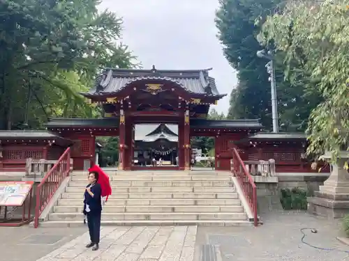 秩父神社の山門