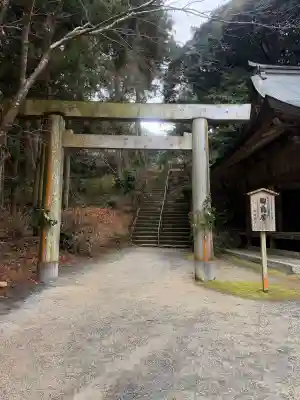 桜井大神宮の{uncategorized: "未分類", other: "その他", undefined: "問題あり", building: "その他建物", grave: "お墓", sacred_gate: "鳥居", guardian: "狛犬", statue: "像", buddha: "仏像", history: "歴史", nature: "自然", garden: "庭園", animal: "動物", pagoda: "塔", temizu: "手水舎", mountain_gate: "山門・神門", sanctuary: "本殿・本堂", subordinate: "末社・摂社", art: "芸術", scenery: "景色", jizo: "地蔵", ema: "絵馬", goshuin: "御朱印", omikuji: "おみくじ", items: "授与品その他", amulet: "お守り", goshuincho: "御朱印帳", eats: "食事", festival: "お祭り", votive_dance: "神楽", shichigosan: "七五三参", wedding: "結婚式", experience: "体験その他", initially: "初詣", around: "周辺", anti_infection: "感染症対策"}